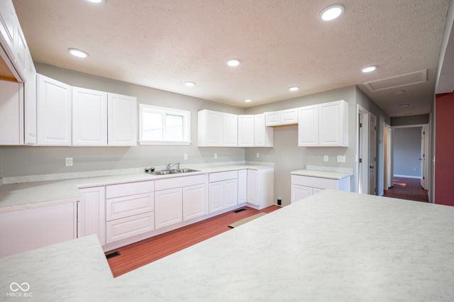 2036 Van Bibber Lake Estate, Greencastle, IN 46135