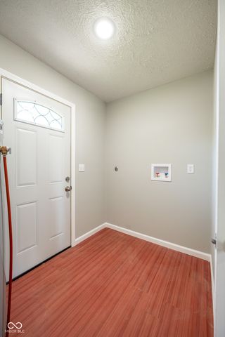 2036 Van Bibber Lake Estate, Greencastle, IN 46135