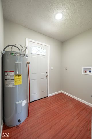 2036 Van Bibber Lake Estate, Greencastle, IN 46135