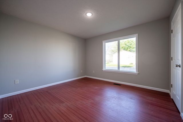 2036 Van Bibber Lake Estate, Greencastle, IN 46135