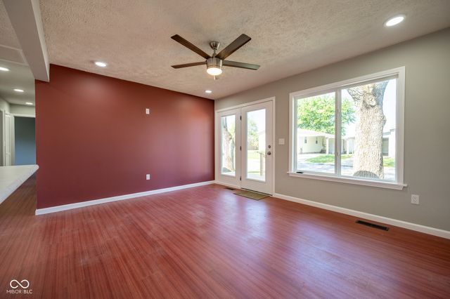 2036 Van Bibber Lake Estate, Greencastle, IN 46135