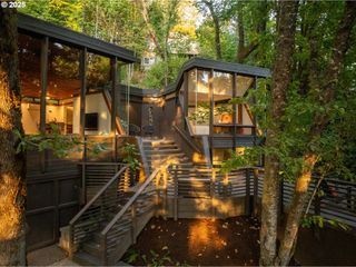 2635 CRESTA DE RUTA St, Eugene, OR 97403