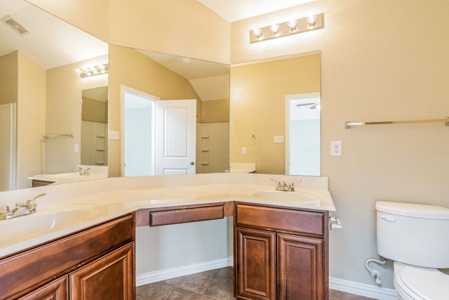 7664 Hollow Point Drive, Fort Worth, TX 76123