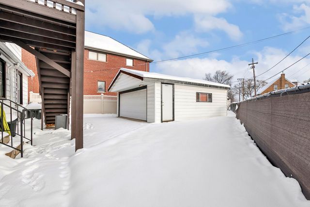 3821 N Ottawa Avenue, Chicago, IL 60634