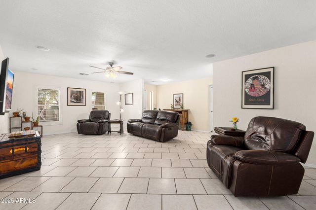 11138 W HATCHER Road, Sun City, AZ 85351