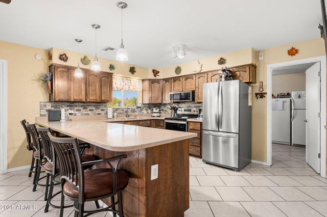 11138 W HATCHER Road, Sun City, AZ 85351