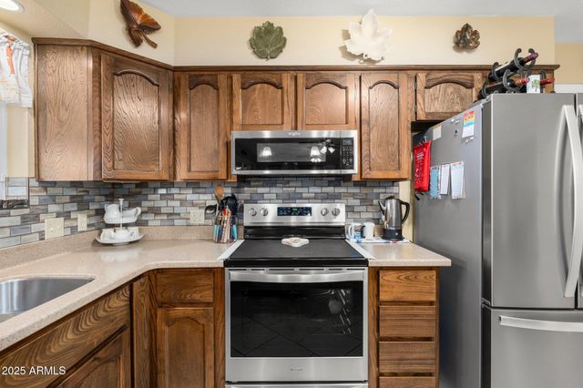 11138 W HATCHER Road, Sun City, AZ 85351