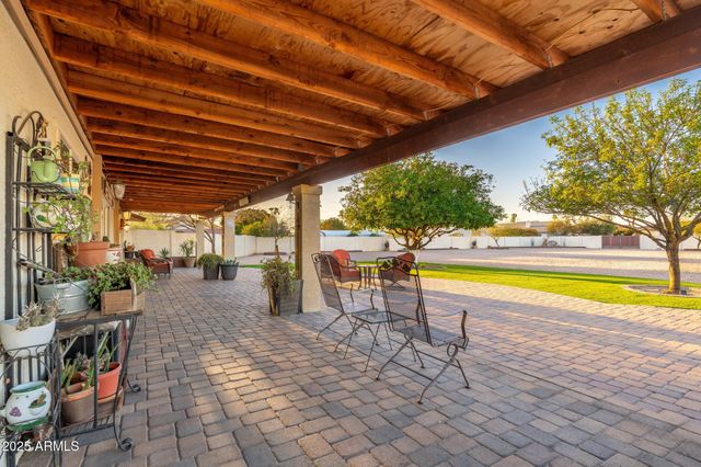 11138 W HATCHER Road, Sun City, AZ 85351