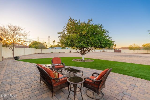 11138 W HATCHER Road, Sun City, AZ 85351