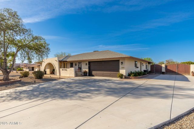 11138 W HATCHER Road, Sun City, AZ 85351