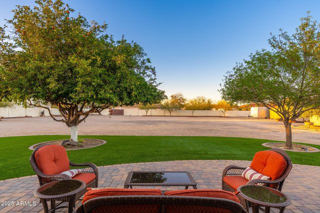 11138 W HATCHER Road, Sun City, AZ 85351