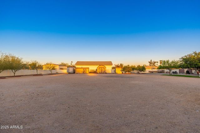 11138 W HATCHER Road, Sun City, AZ 85351