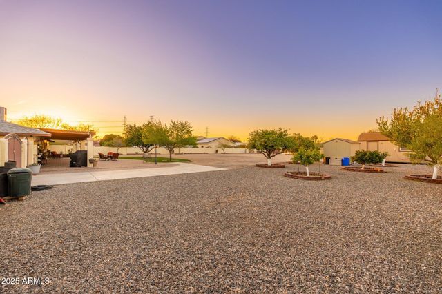 11138 W HATCHER Road, Sun City, AZ 85351