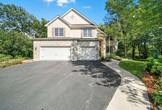 5727 Howard Avenue, La Grange Highlands, IL 60525