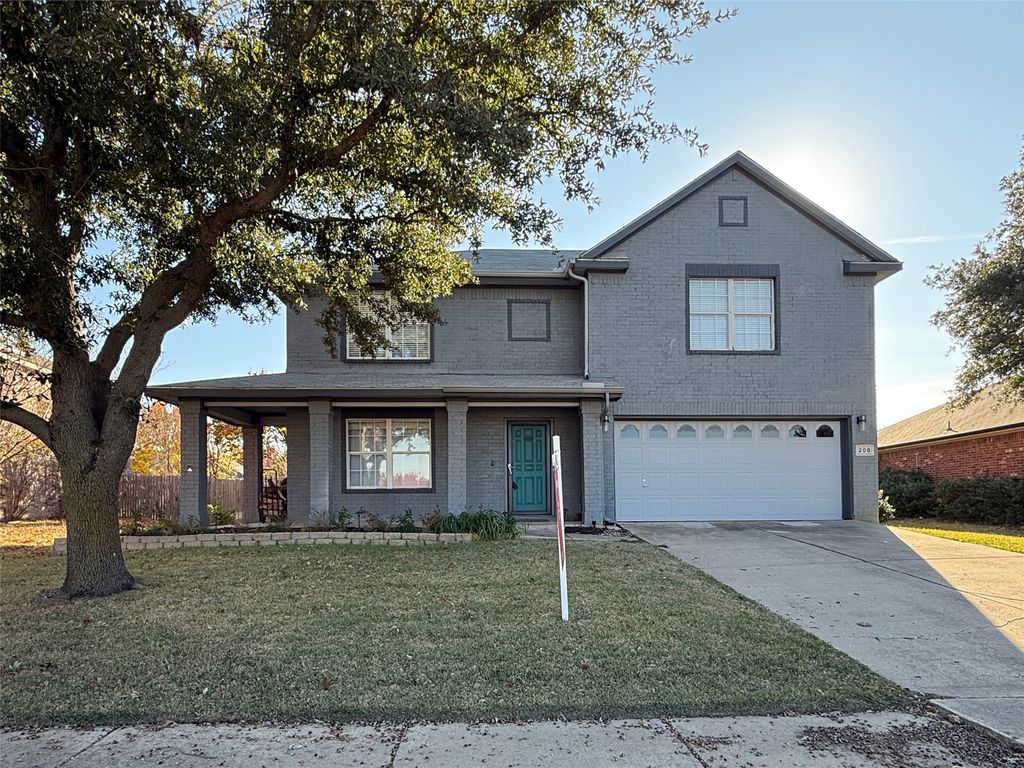 208 Oxford Drive, Roanoke, TX 76262