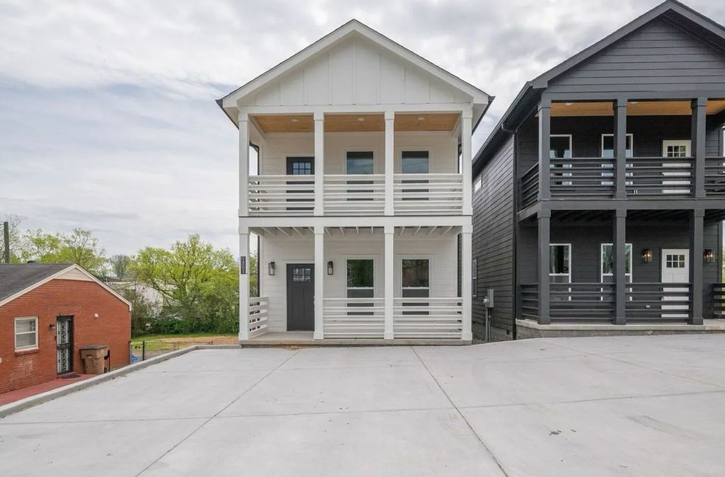 1201 Walsh St, Nashville, TN 37208