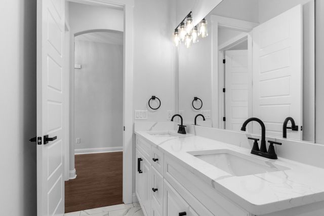 201 Lookout Dr, Winchester, TN 37398