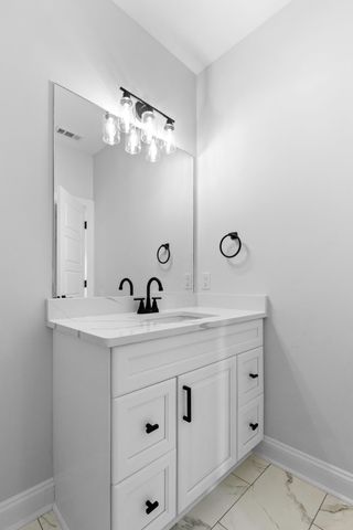 201 Lookout Dr, Winchester, TN 37398