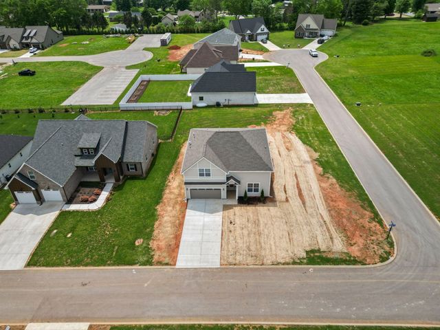 201 Lookout Dr, Winchester, TN 37398