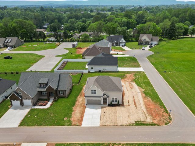 201 Lookout Dr, Winchester, TN 37398