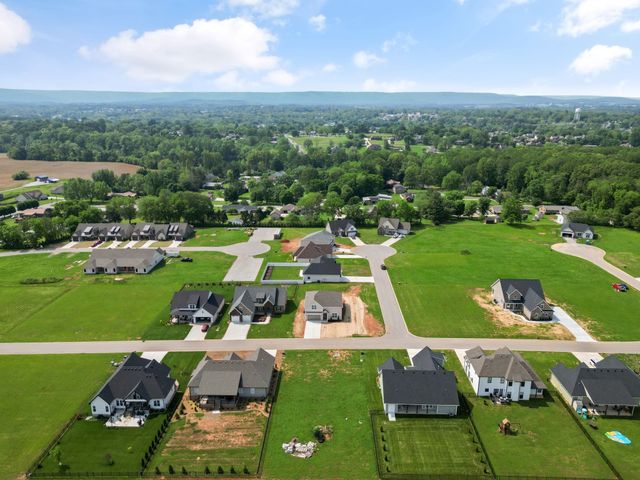 201 Lookout Dr, Winchester, TN 37398