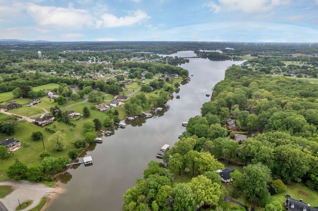 201 Lookout Dr, Winchester, TN 37398