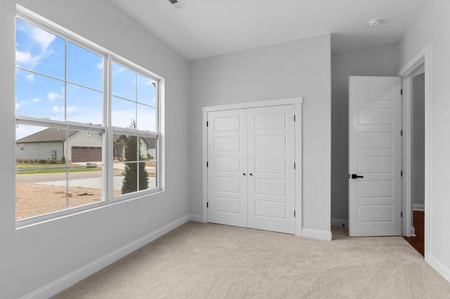 201 Lookout Dr, Winchester, TN 37398