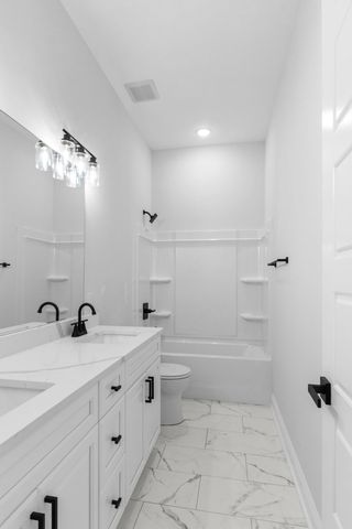 201 Lookout Dr, Winchester, TN 37398