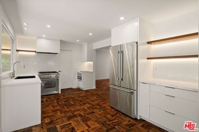 10311 Clusterberry Court, Los Angeles, CA 90077