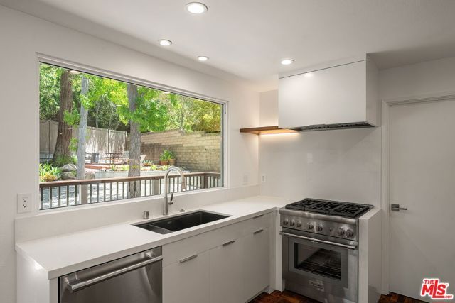 10311 Clusterberry Court, Los Angeles, CA 90077