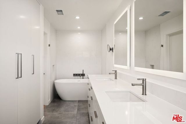 10311 Clusterberry Court, Los Angeles, CA 90077
