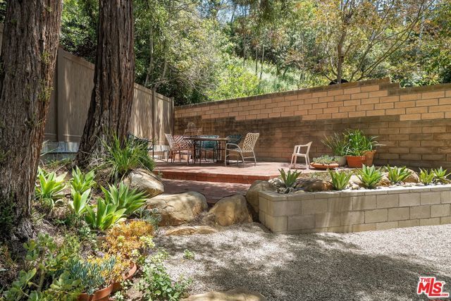 10311 Clusterberry Court, Los Angeles, CA 90077