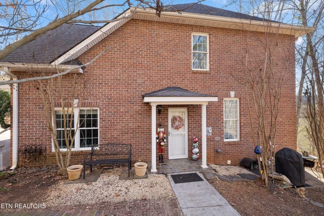 639 S Arch Rock Drive, Sevierville, TN 37876
