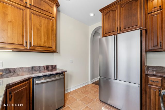 639 S Arch Rock Drive, Sevierville, TN 37876