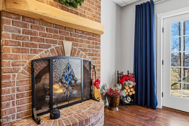 639 S Arch Rock Drive, Sevierville, TN 37876