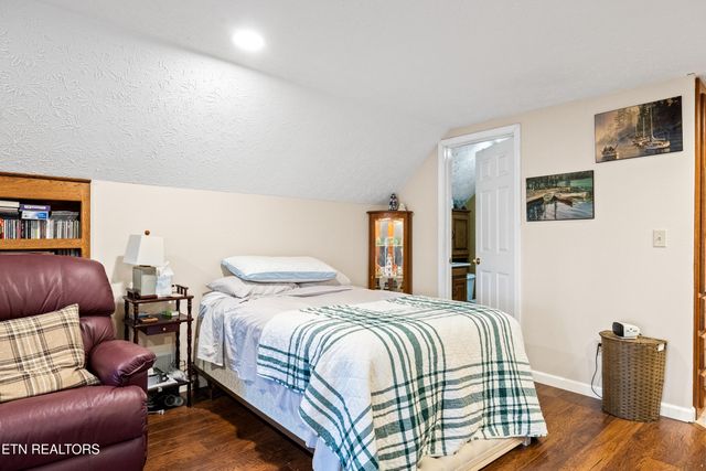 639 S Arch Rock Drive, Sevierville, TN 37876