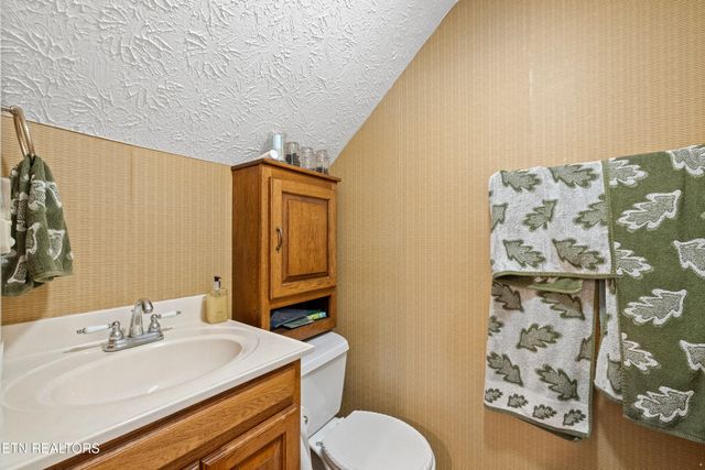 639 S Arch Rock Drive, Sevierville, TN 37876