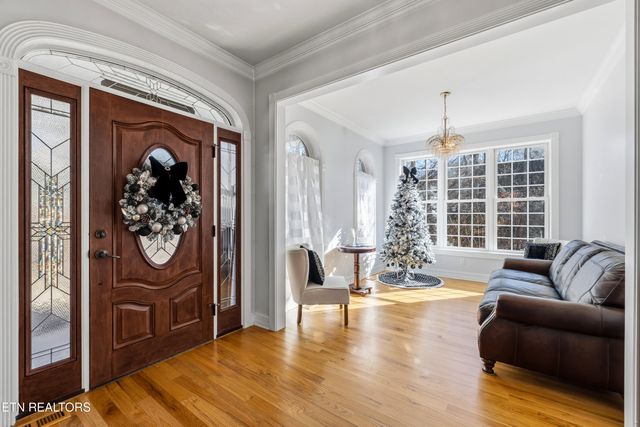 639 S Arch Rock Drive, Sevierville, TN 37876