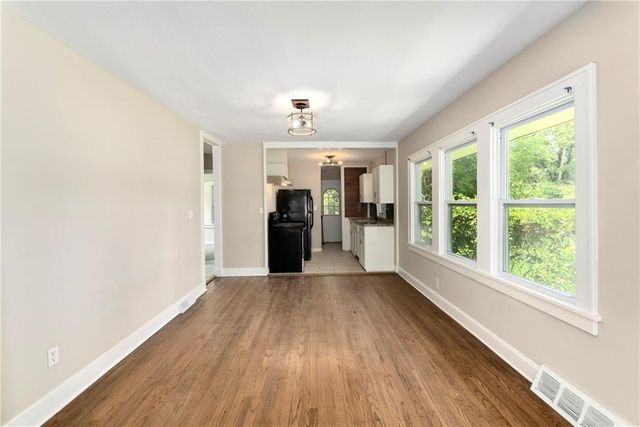 4526 Park Avenue, Kansas City, MO 64130