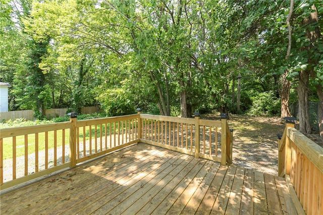 4526 Park Avenue, Kansas City, MO 64130