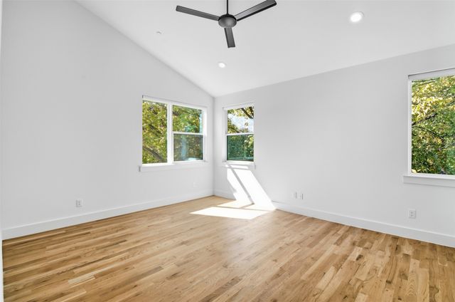 6345 Richmond Avenue 2, Dallas, TX 75214