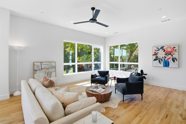 6345 Richmond Avenue 2, Dallas, TX 75214