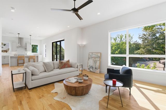 6345 Richmond Avenue 2, Dallas, TX 75214