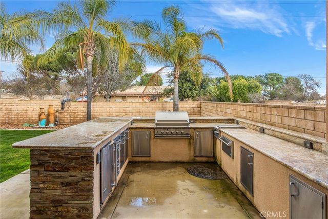 9710 Mountain View, Cherry Valley, CA 92223