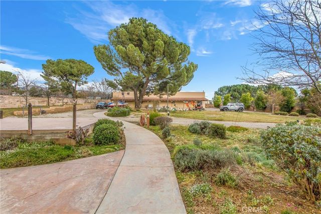 9710 Mountain View, Cherry Valley, CA 92223