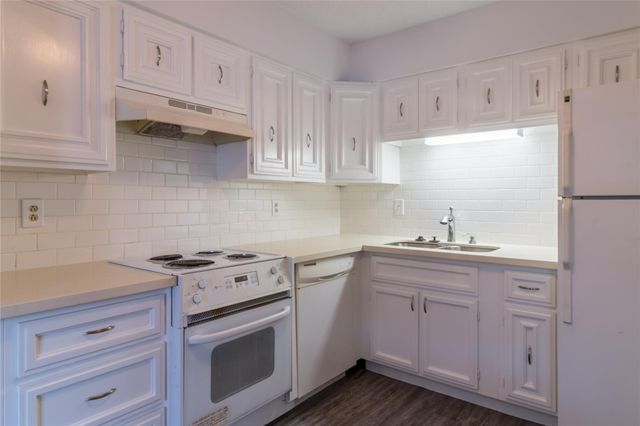 1726 Broadway B12, Galveston, TX 77550