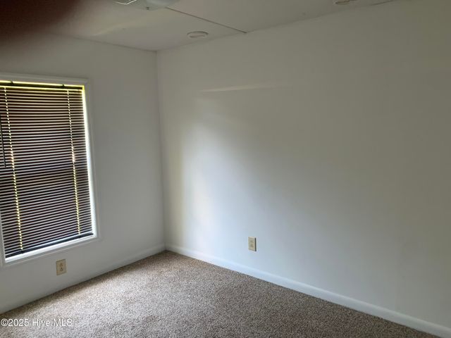 2181 Blue Creek Road 28, Jacksonville, NC 28540
