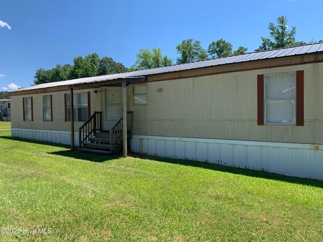 2181 Blue Creek Road 28, Jacksonville, NC 28540