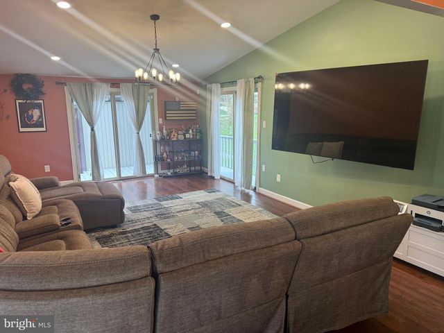 6315 LEAFY SCREEN, Columbia, MD 21045