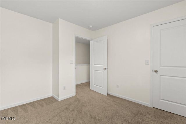 53 Thread Lane, Johnson City, TN 37604